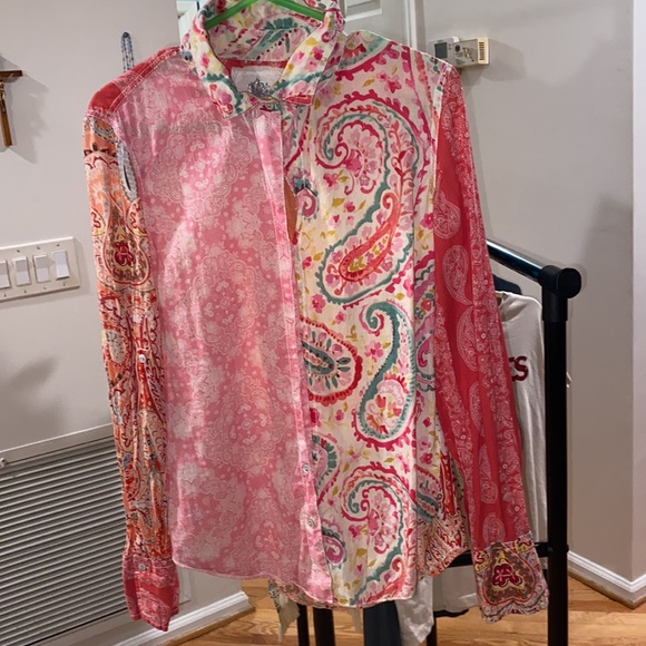 ✨🍭BNWOT🍭✨NEVER WORN✨🍭BEAUTIFUL COLORFUL BUTTON DOWN BLOUSE🍭✨SMALL✨🍭 - Picture 3 of 9